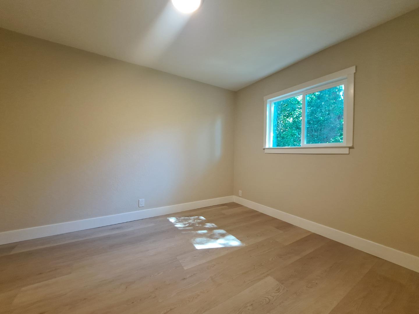 Detail Gallery Image 12 of 31 For 155 Nob Hill Ter, Morgan Hill,  CA 95037 - 2 Beds | 1 Baths