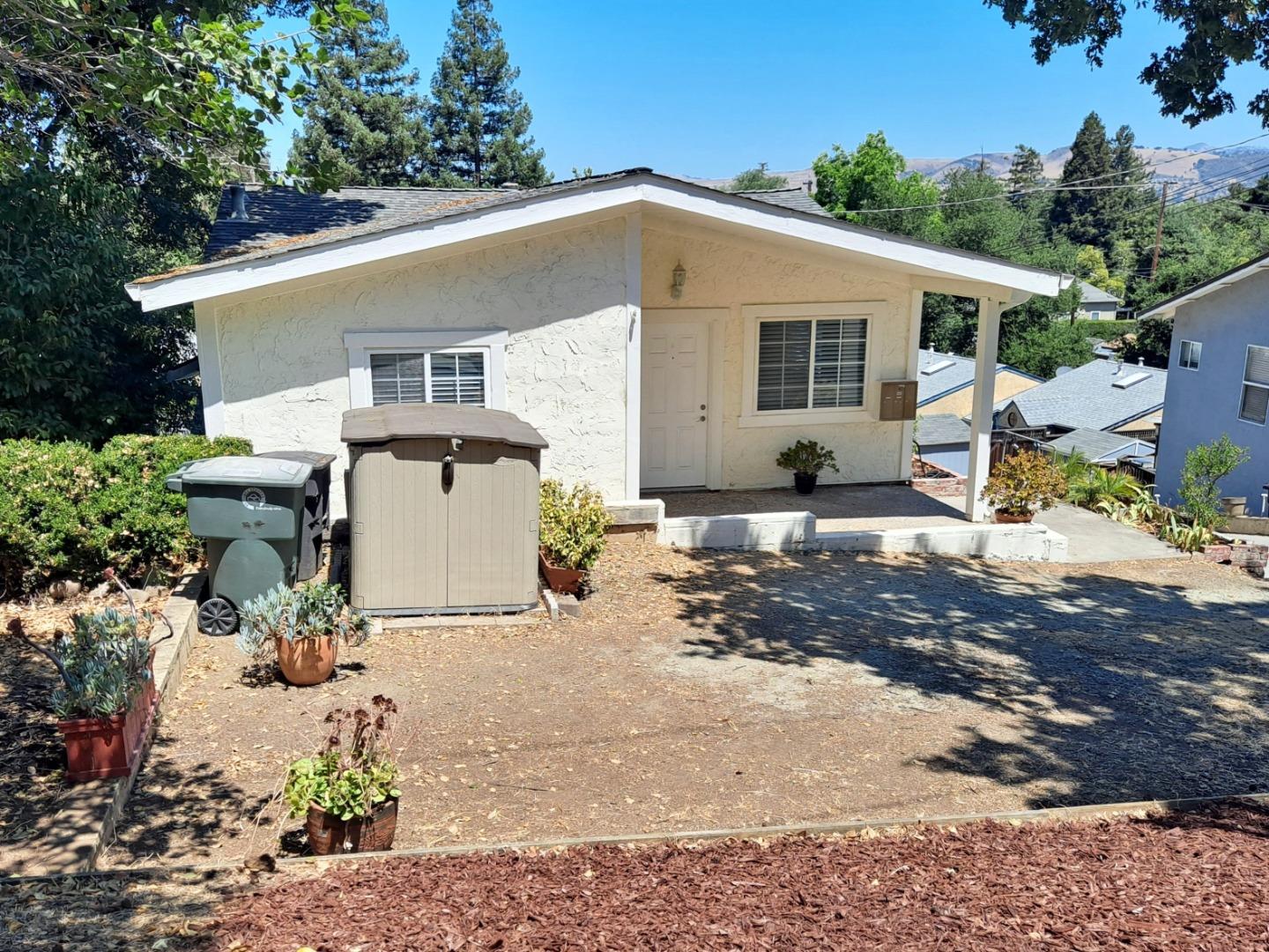 Detail Gallery Image 2 of 31 For 155 Nob Hill Ter, Morgan Hill,  CA 95037 - 2 Beds | 1 Baths