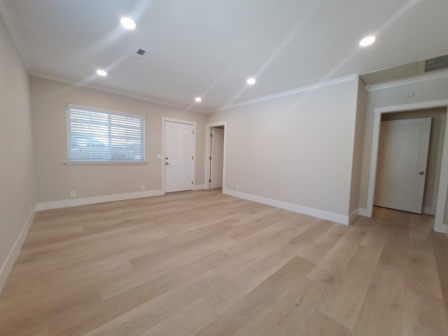 Detail Gallery Image 4 of 31 For 155 Nob Hill Ter, Morgan Hill,  CA 95037 - 2 Beds | 1 Baths