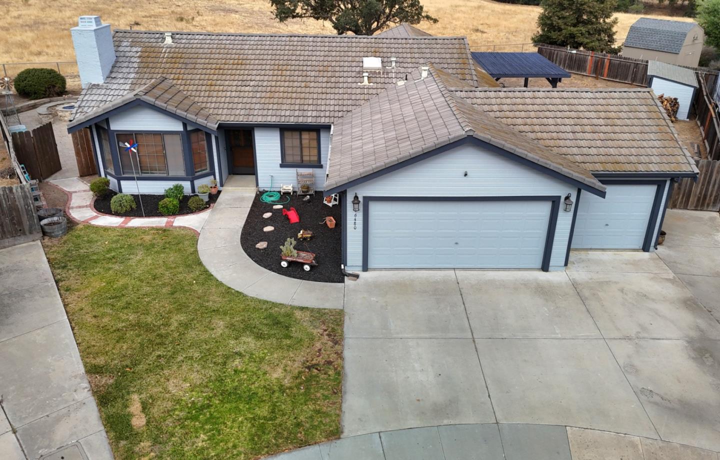 Detail Gallery Image 2 of 41 For 46480 Pine Meadow Pl, King City,  CA 93930 - 4 Beds | 2 Baths