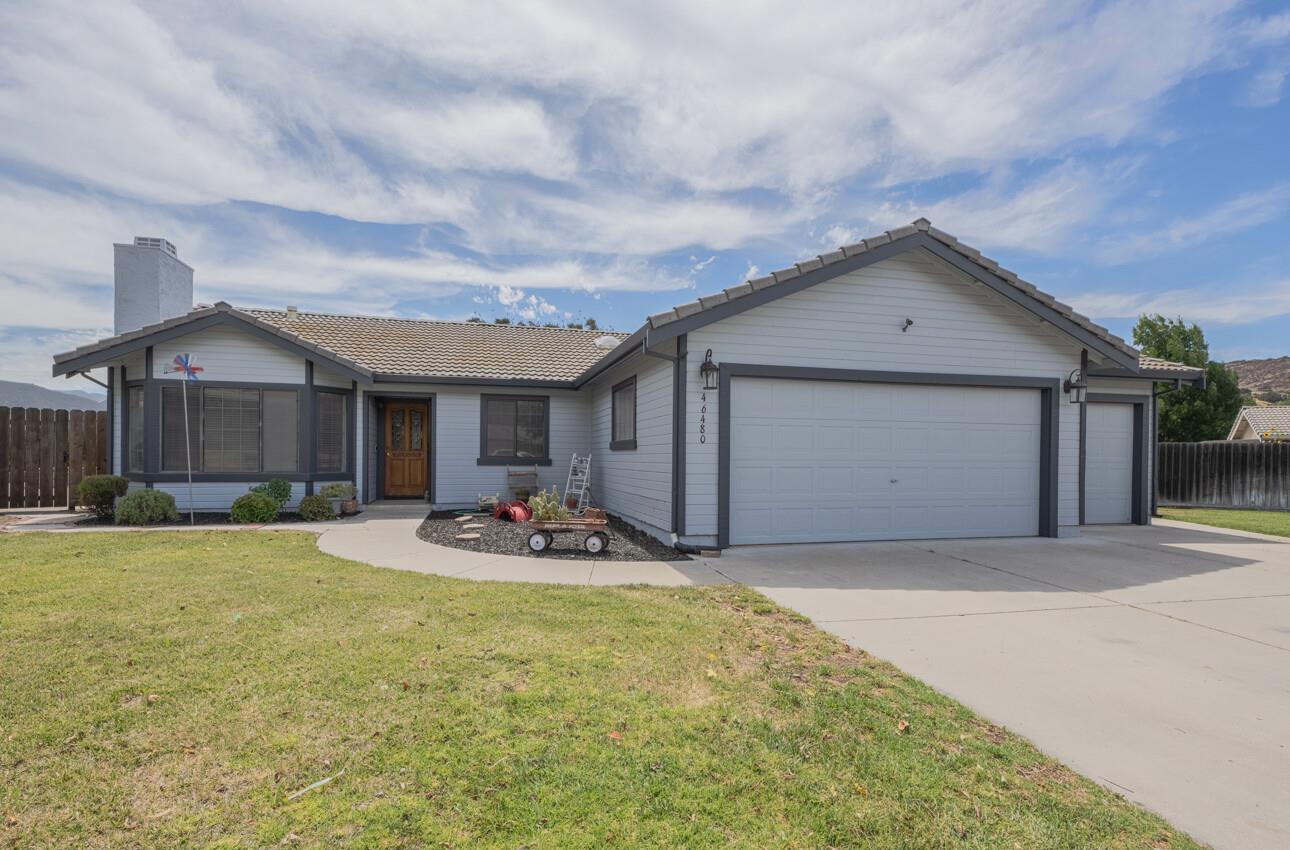 Detail Gallery Image 3 of 41 For 46480 Pine Meadow Pl, King City,  CA 93930 - 4 Beds | 2 Baths