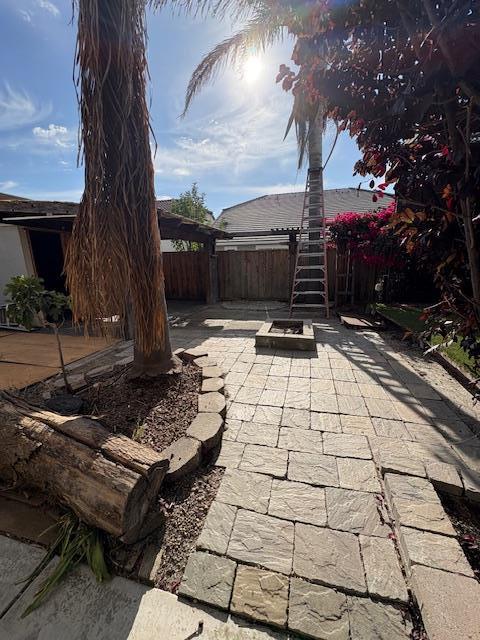 Detail Gallery Image 10 of 12 For 930 Bonnie View Dr, Hollister,  CA 95023 - 5 Beds | 2 Baths