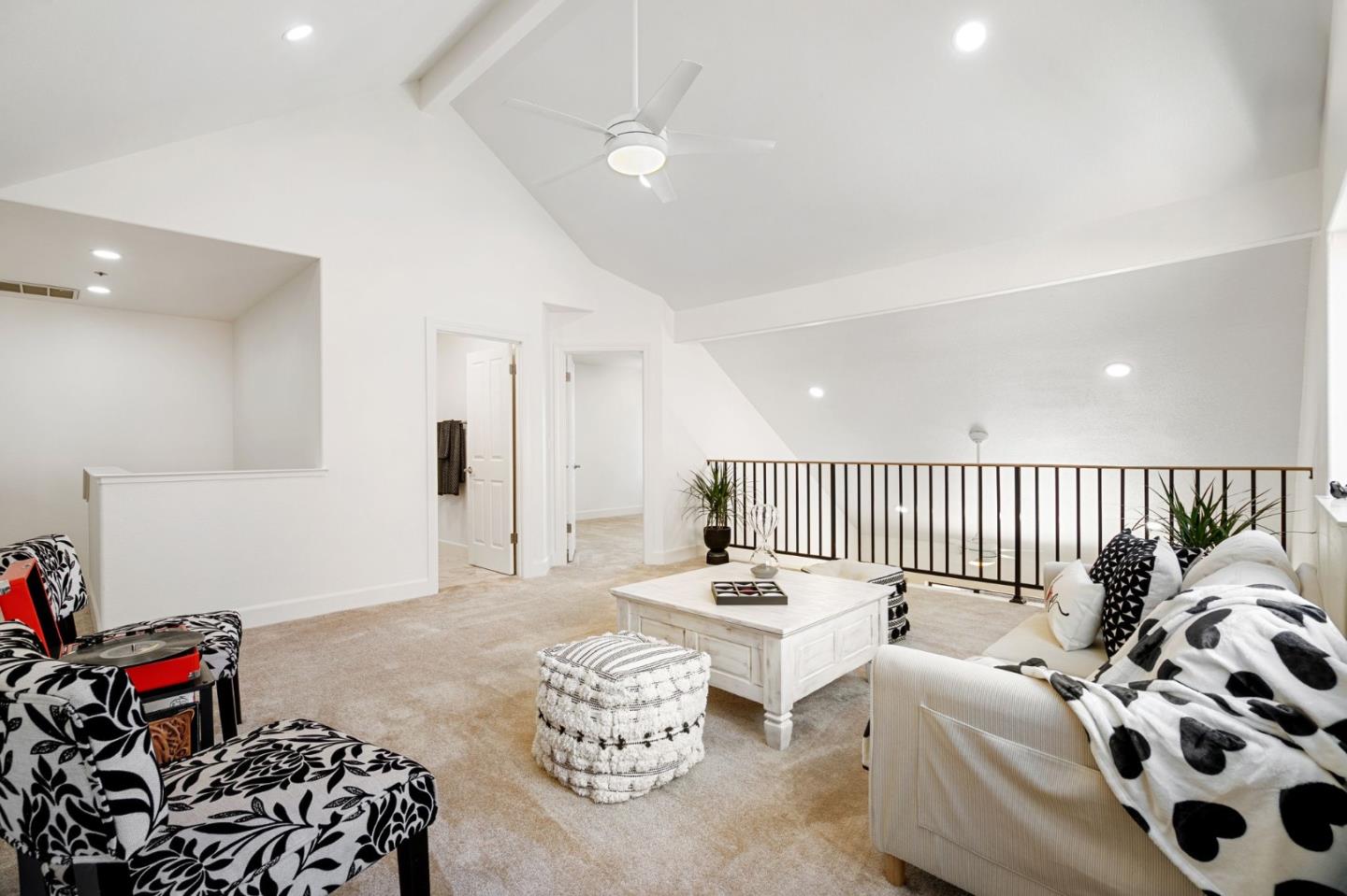 Detail Gallery Image 14 of 29 For 17535 Serene Dr, Morgan Hill,  CA 95037 - 3 Beds | 3 Baths