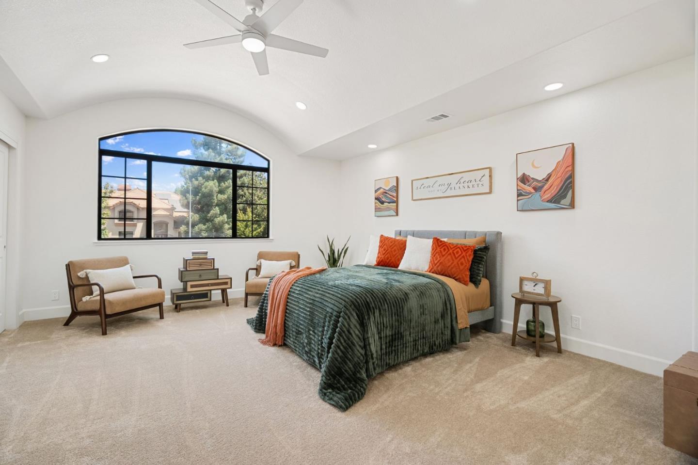 Detail Gallery Image 15 of 29 For 17535 Serene Dr, Morgan Hill,  CA 95037 - 3 Beds | 3 Baths