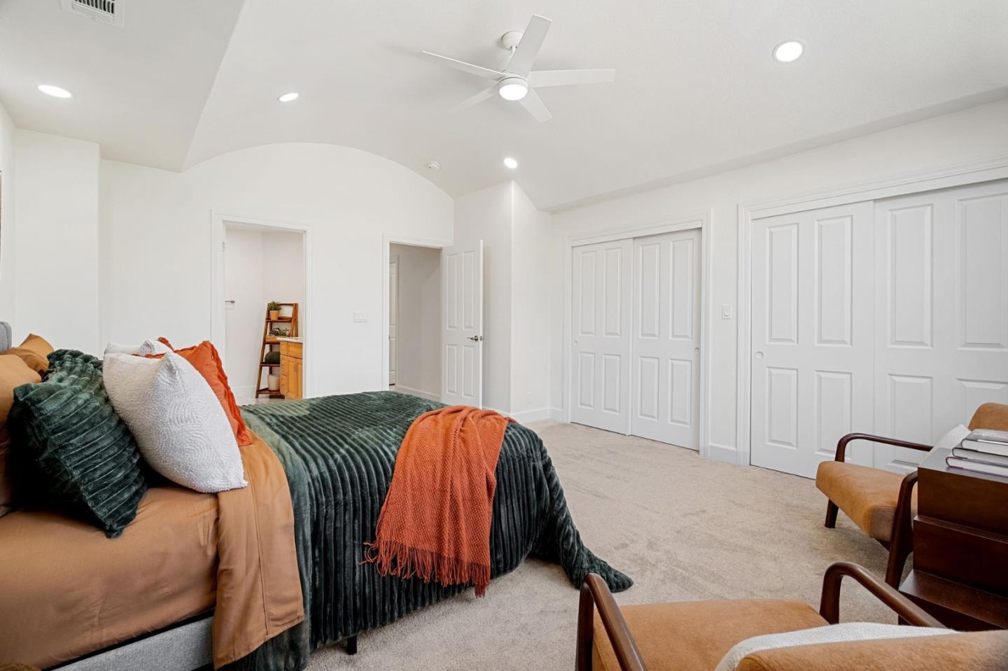 Detail Gallery Image 16 of 29 For 17535 Serene Dr, Morgan Hill,  CA 95037 - 3 Beds | 3 Baths
