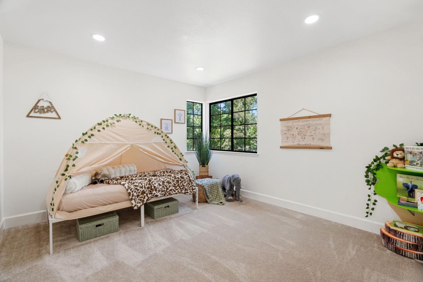 Detail Gallery Image 18 of 29 For 17535 Serene Dr, Morgan Hill,  CA 95037 - 3 Beds | 3 Baths