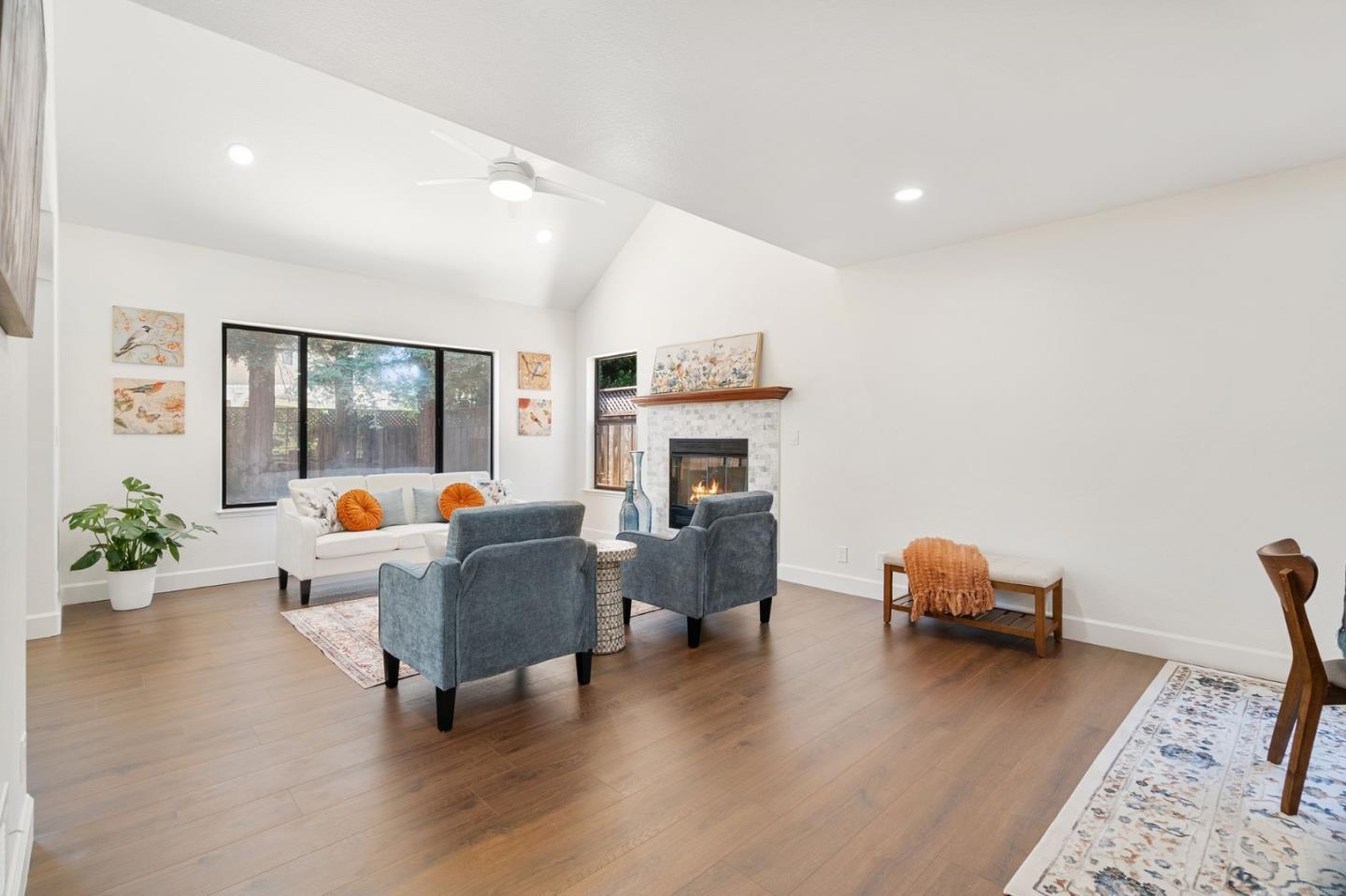 Detail Gallery Image 8 of 29 For 17535 Serene Dr, Morgan Hill,  CA 95037 - 3 Beds | 3 Baths