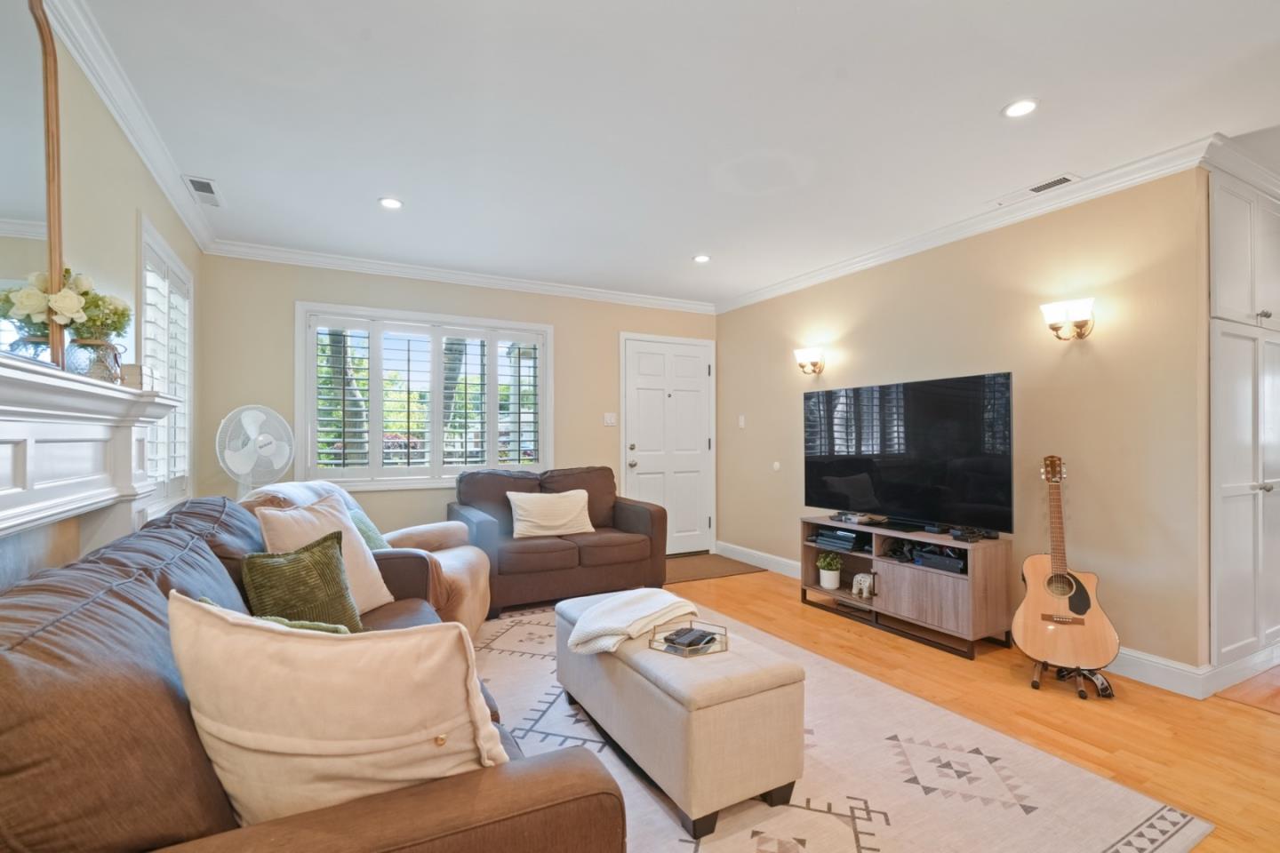 Detail Gallery Image 11 of 62 For 3172 Morris Dr, Palo Alto,  CA 94303 - 4 Beds | 2 Baths