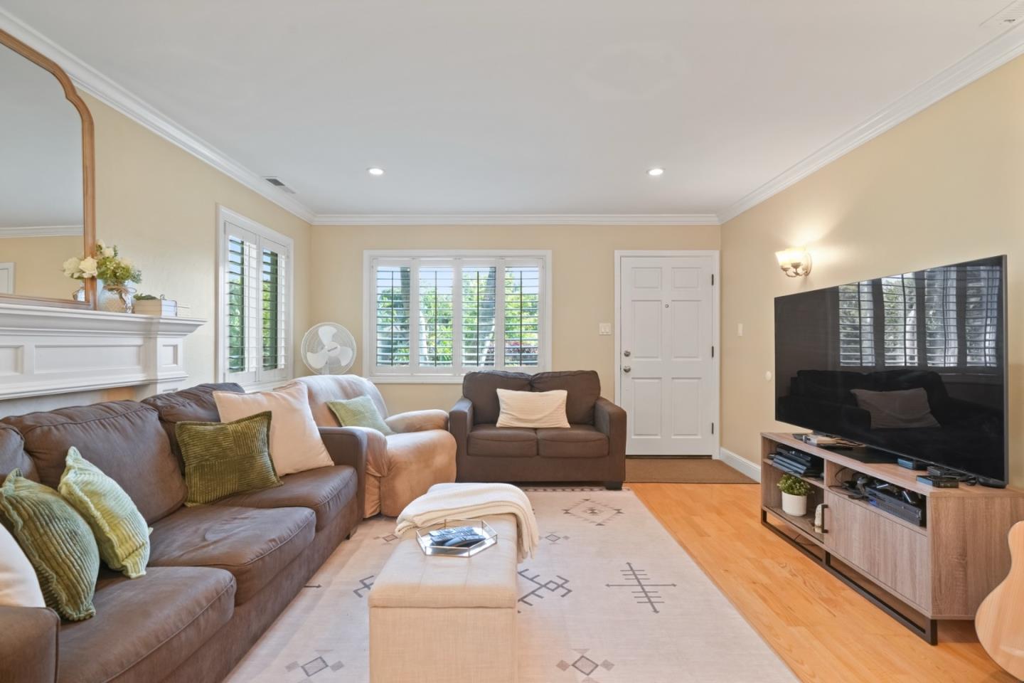 Detail Gallery Image 12 of 62 For 3172 Morris Dr, Palo Alto,  CA 94303 - 4 Beds | 2 Baths
