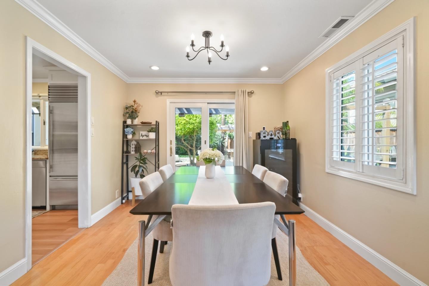 Detail Gallery Image 16 of 62 For 3172 Morris Dr, Palo Alto,  CA 94303 - 4 Beds | 2 Baths