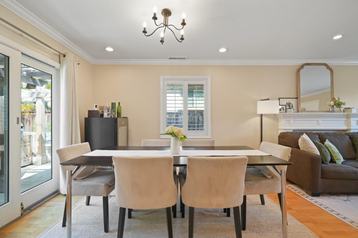 Detail Gallery Image 17 of 62 For 3172 Morris Dr, Palo Alto,  CA 94303 - 4 Beds | 2 Baths