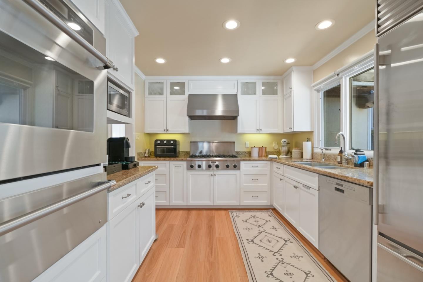 Detail Gallery Image 18 of 62 For 3172 Morris Dr, Palo Alto,  CA 94303 - 4 Beds | 2 Baths
