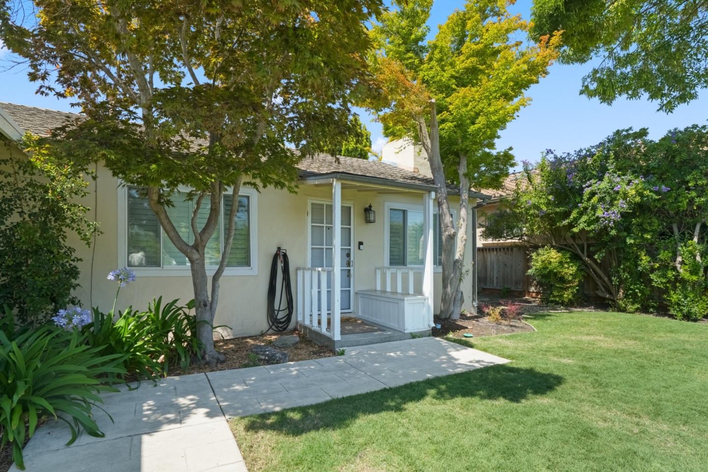 Detail Gallery Image 3 of 62 For 3172 Morris Dr, Palo Alto,  CA 94303 - 4 Beds | 2 Baths