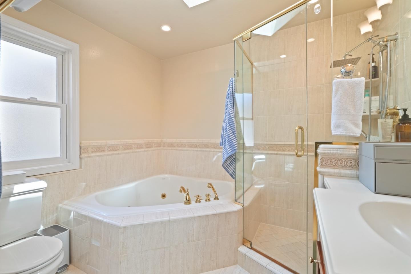 Detail Gallery Image 40 of 62 For 3172 Morris Dr, Palo Alto,  CA 94303 - 4 Beds | 2 Baths