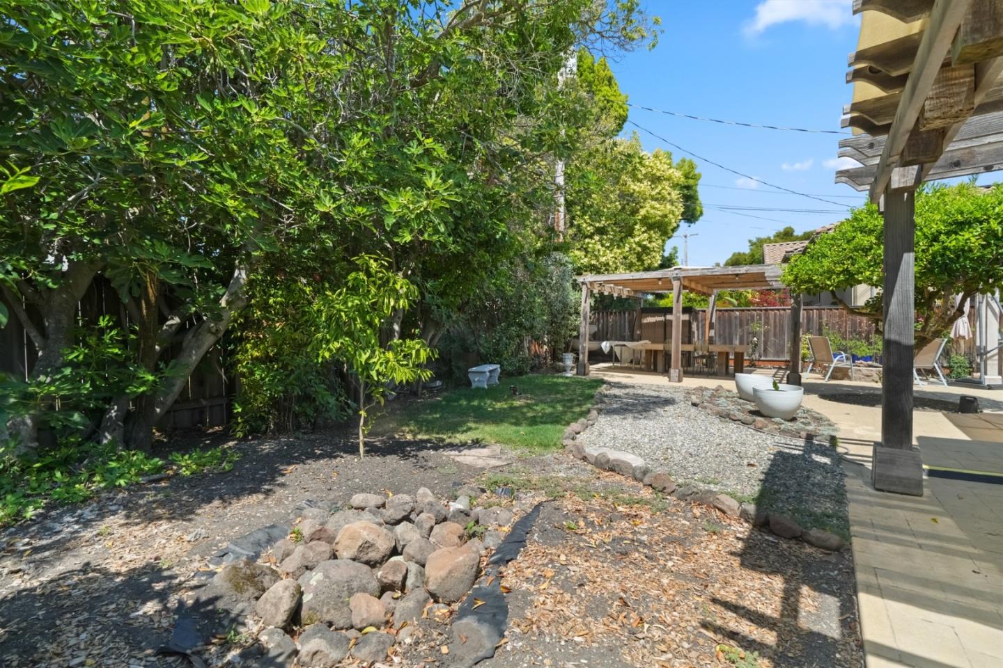 Detail Gallery Image 56 of 62 For 3172 Morris Dr, Palo Alto,  CA 94303 - 4 Beds | 2 Baths