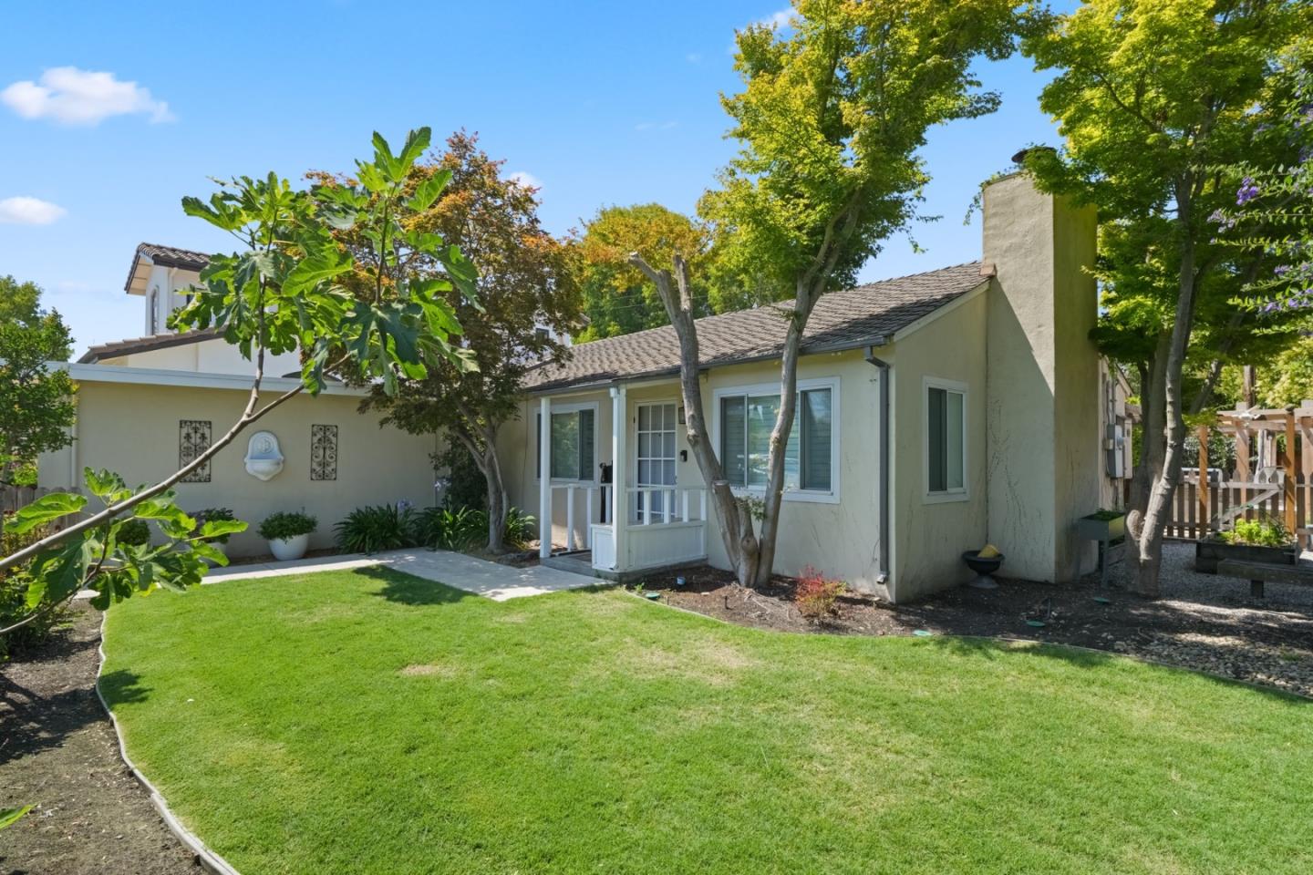 Detail Gallery Image 6 of 62 For 3172 Morris Dr, Palo Alto,  CA 94303 - 4 Beds | 2 Baths