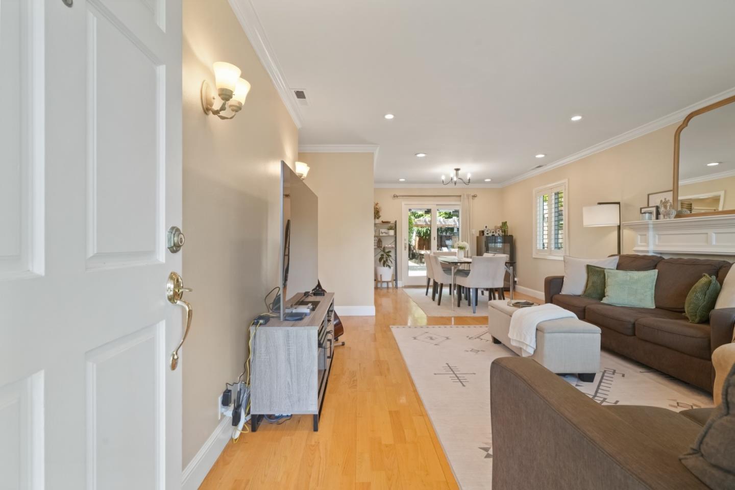 Detail Gallery Image 7 of 62 For 3172 Morris Dr, Palo Alto,  CA 94303 - 4 Beds | 2 Baths