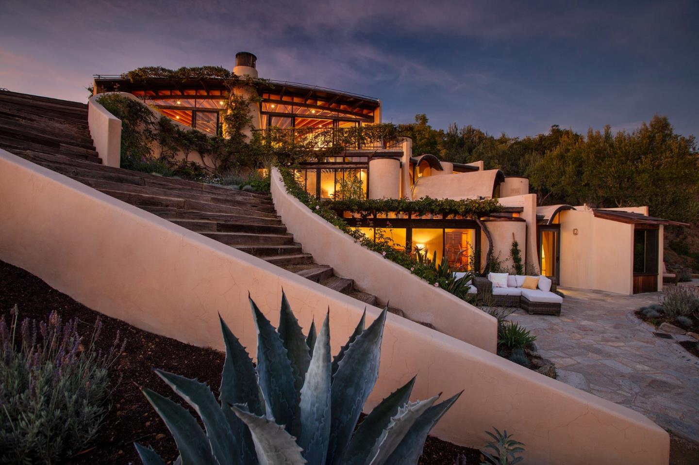 Detail Gallery Image 2 of 43 For 46304 Pfeiffer Ridge, Big Sur,  CA 93920 - 4 Beds | 4 Baths