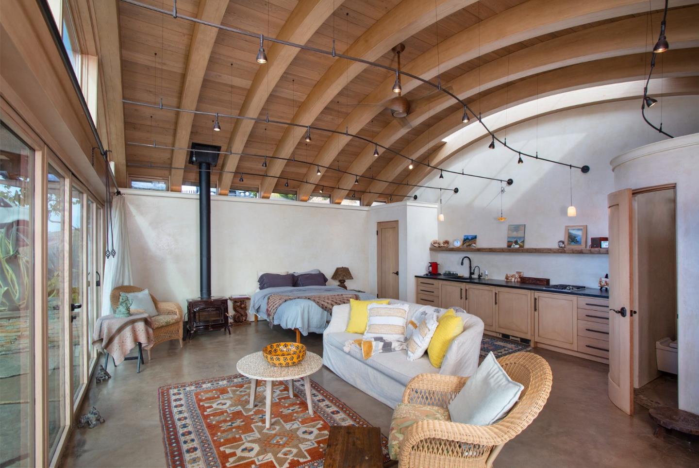 Detail Gallery Image 29 of 43 For 46304 Pfeiffer Ridge, Big Sur,  CA 93920 - 4 Beds | 4 Baths