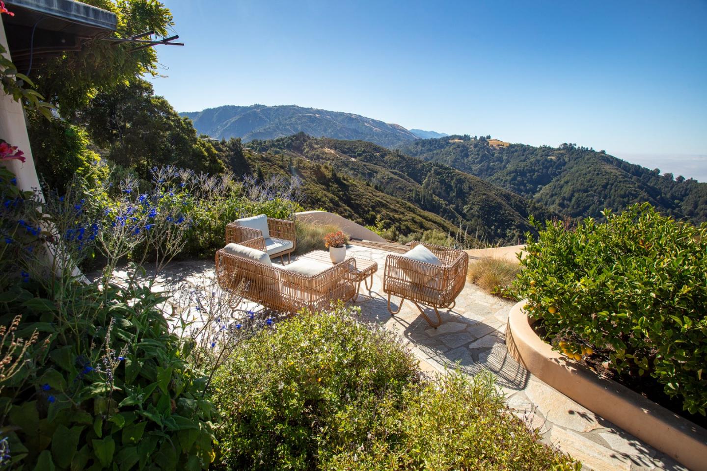 Detail Gallery Image 33 of 43 For 46304 Pfeiffer Ridge, Big Sur,  CA 93920 - 4 Beds | 4 Baths