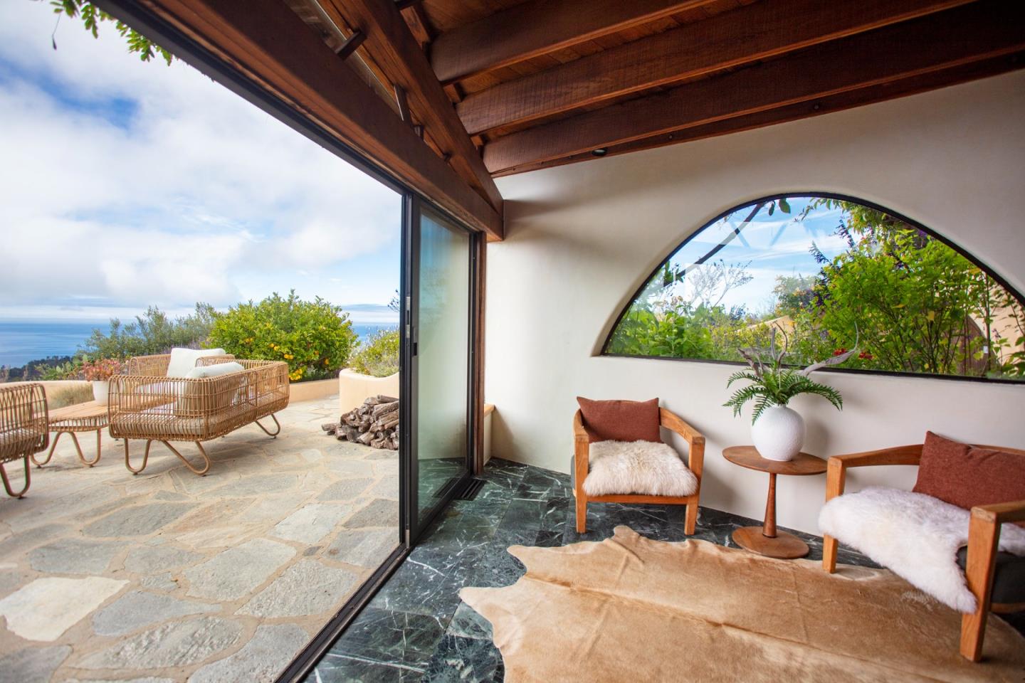 Detail Gallery Image 8 of 43 For 46304 Pfeiffer Ridge, Big Sur,  CA 93920 - 4 Beds | 4 Baths