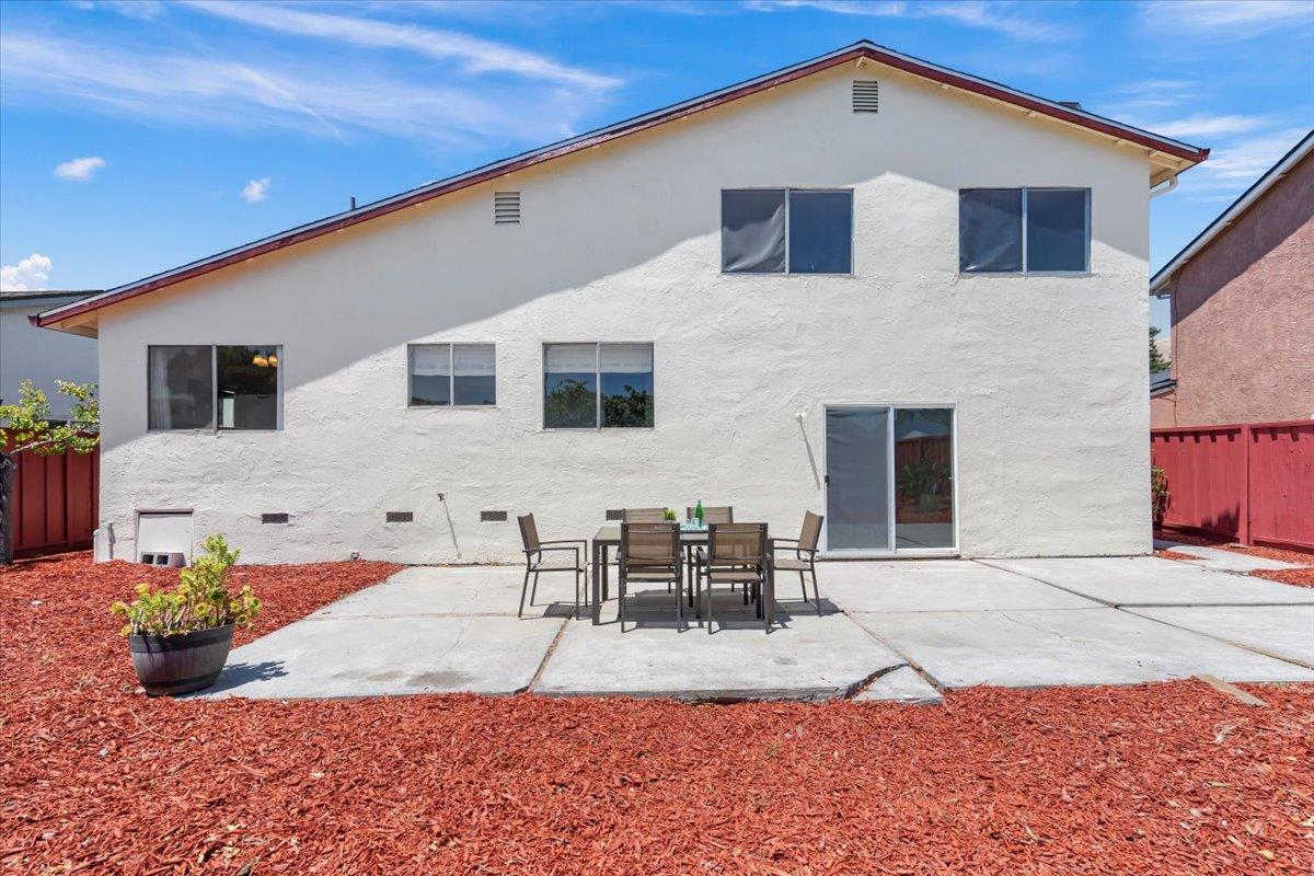 Detail Gallery Image 20 of 24 For 706 Clauser Dr, Milpitas,  CA 95035 - 4 Beds | 2/1 Baths