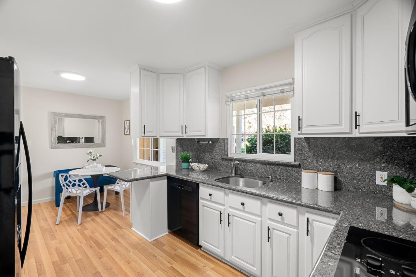 Detail Gallery Image 10 of 51 For 955 Norin Ct, Campbell,  CA 95008 - 3 Beds | 2 Baths
