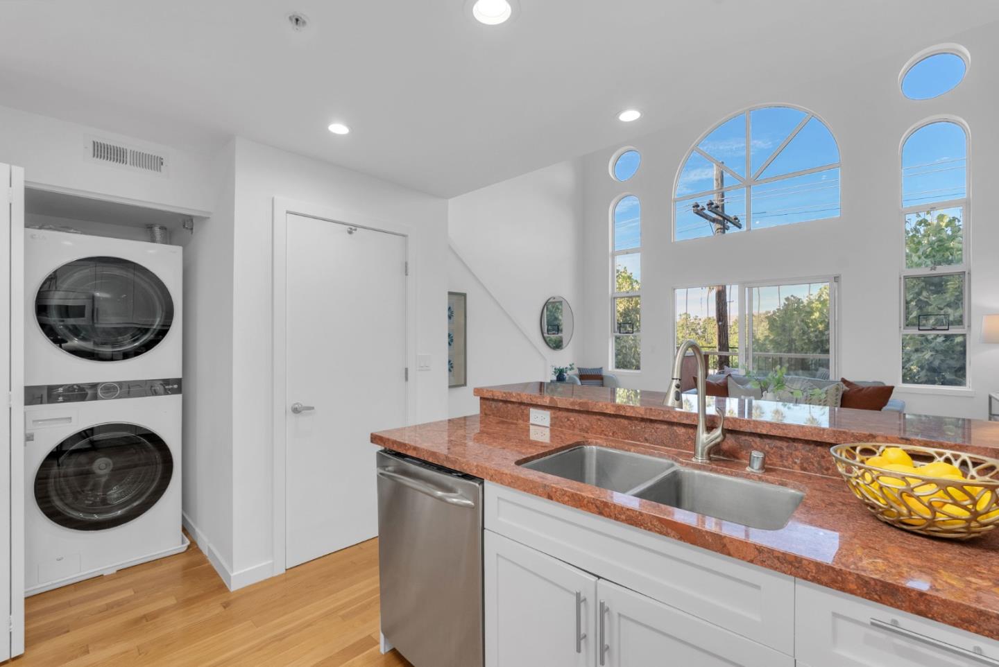 Detail Gallery Image 9 of 26 For 350 N 2nd St #337,  San Jose,  CA 95112 - 1 Beds | 2 Baths