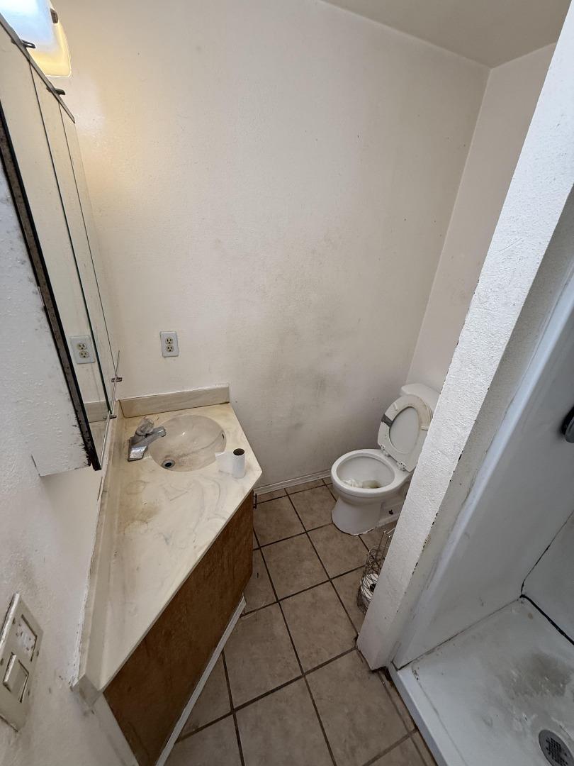 Detail Gallery Image 11 of 26 For 1125 Garden St, East Palo Alto,  CA 94303 - 3 Beds | 2 Baths