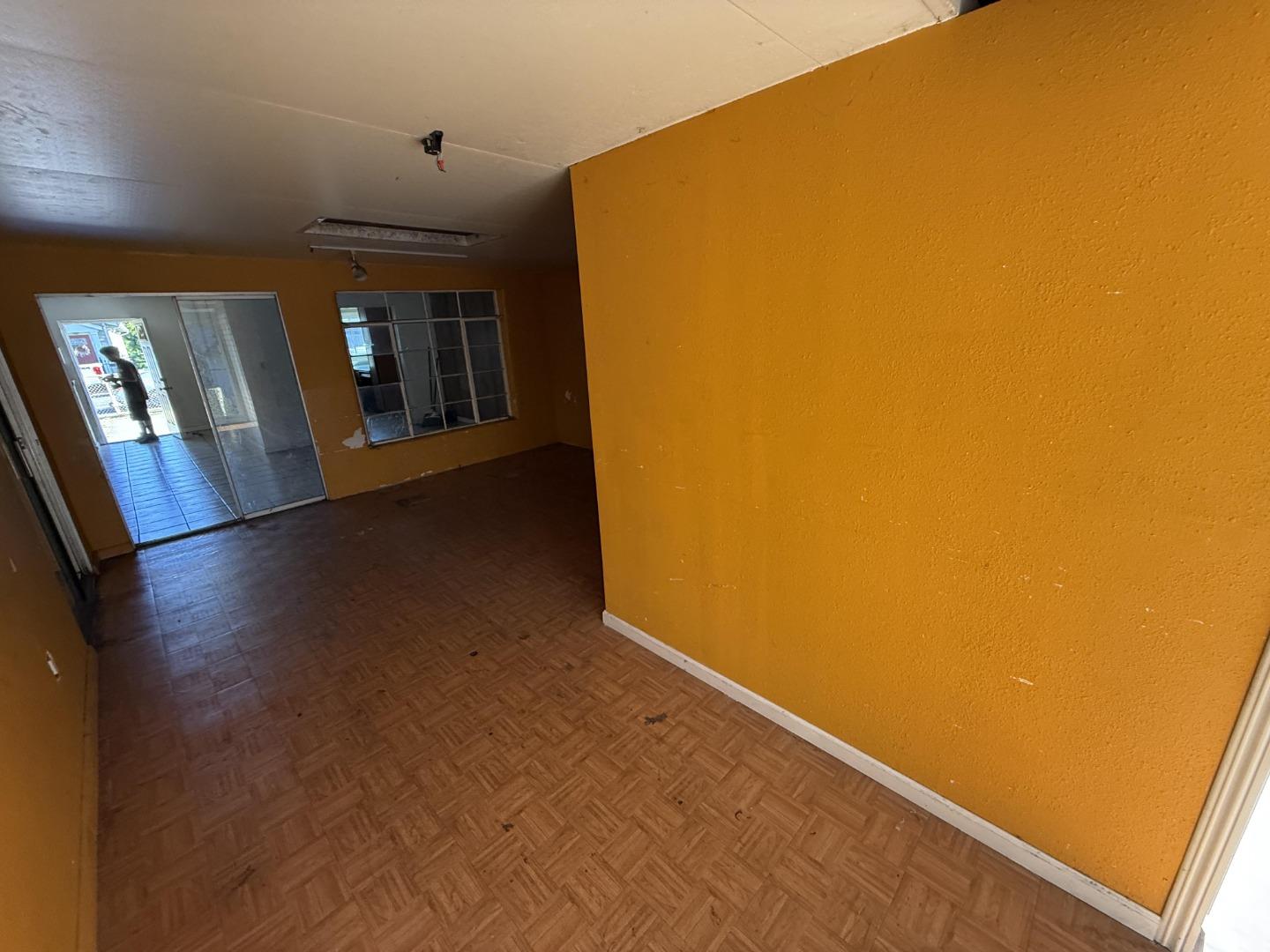 Detail Gallery Image 6 of 26 For 1125 Garden St, East Palo Alto,  CA 94303 - 3 Beds | 2 Baths