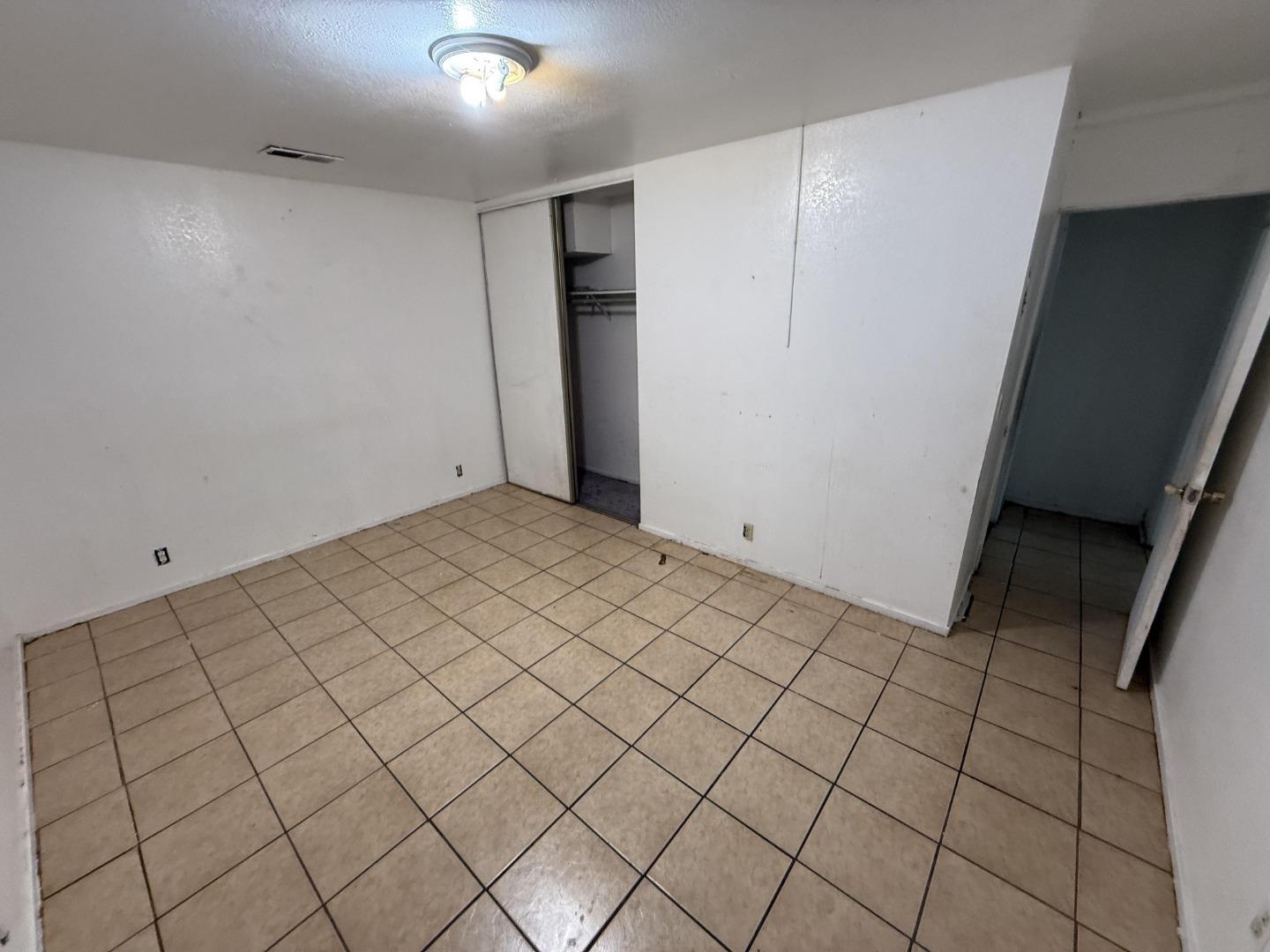 Detail Gallery Image 8 of 26 For 1125 Garden St, East Palo Alto,  CA 94303 - 3 Beds | 2 Baths