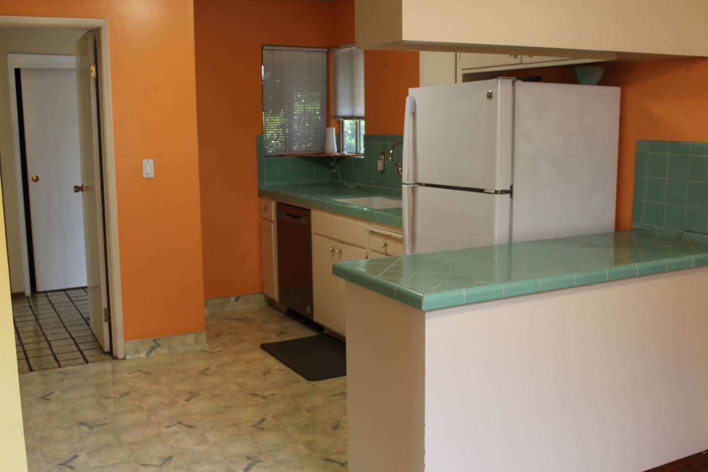 Detail Gallery Image 8 of 27 For 1441 Willowmont Ave, San Jose,  CA 95118 - 3 Beds | 2 Baths