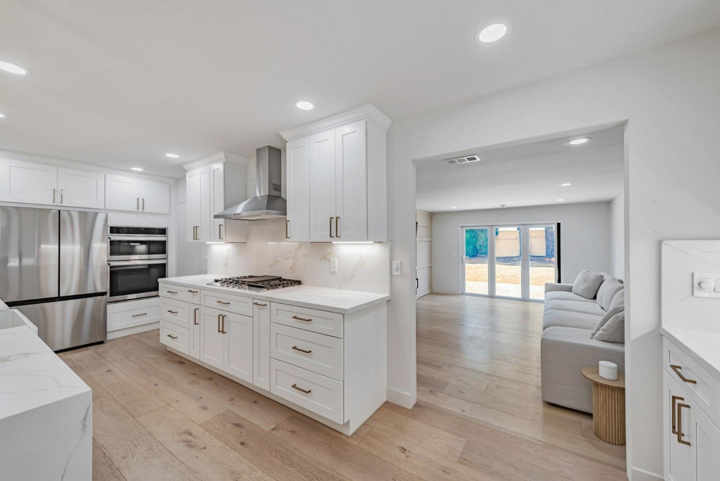 Detail Gallery Image 17 of 59 For 890 Wainwright Dr, San Jose,  CA 95128 - 4 Beds | 2 Baths