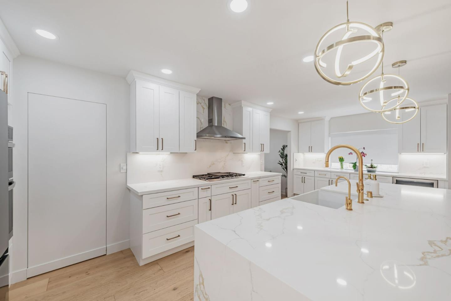 Detail Gallery Image 18 of 59 For 890 Wainwright Dr, San Jose,  CA 95128 - 4 Beds | 2 Baths