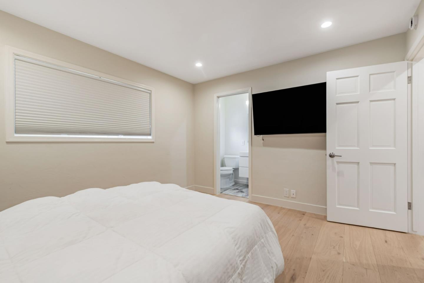 Detail Gallery Image 33 of 59 For 890 Wainwright Dr, San Jose,  CA 95128 - 4 Beds | 2 Baths