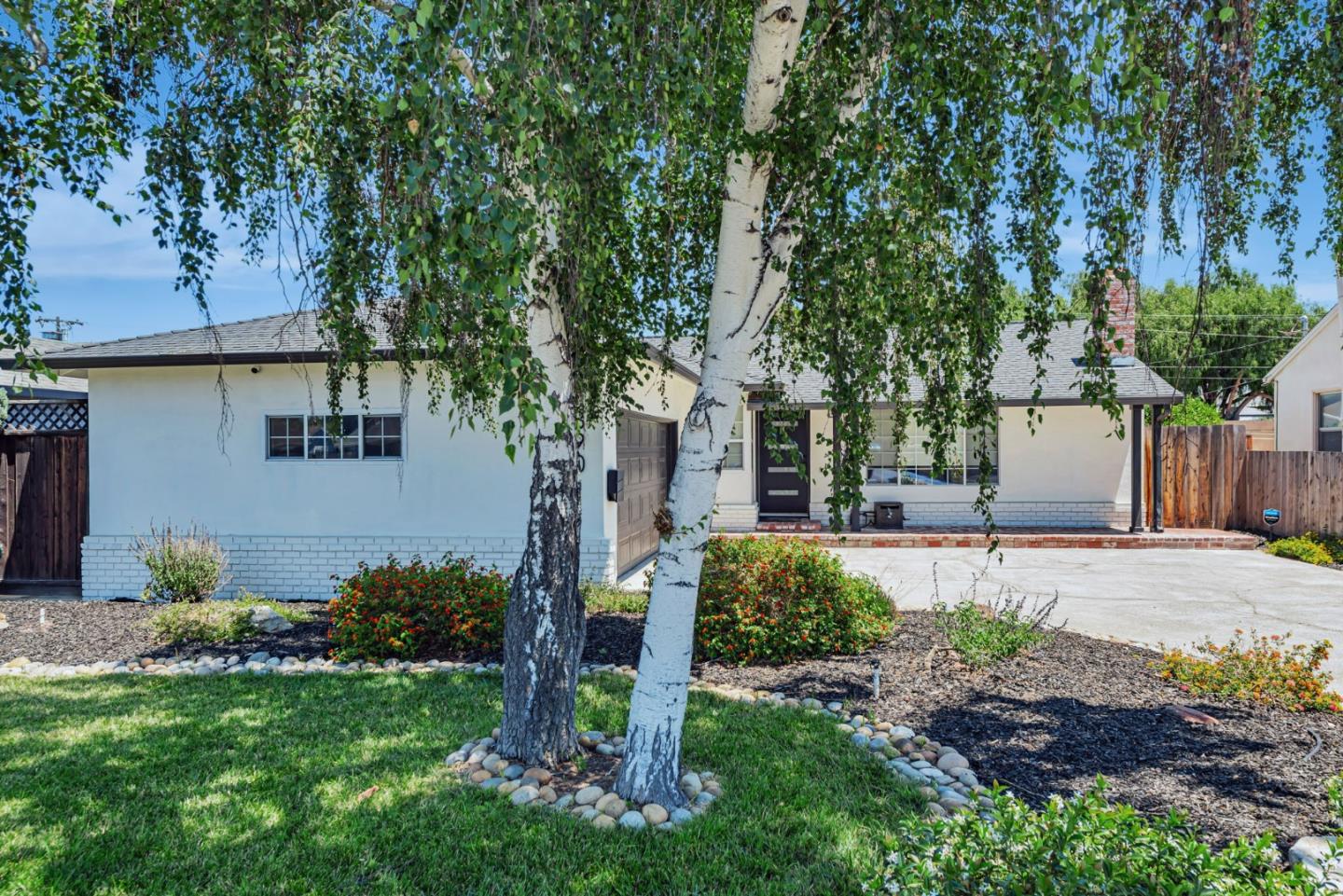 Detail Gallery Image 5 of 59 For 890 Wainwright Dr, San Jose,  CA 95128 - 4 Beds | 2 Baths