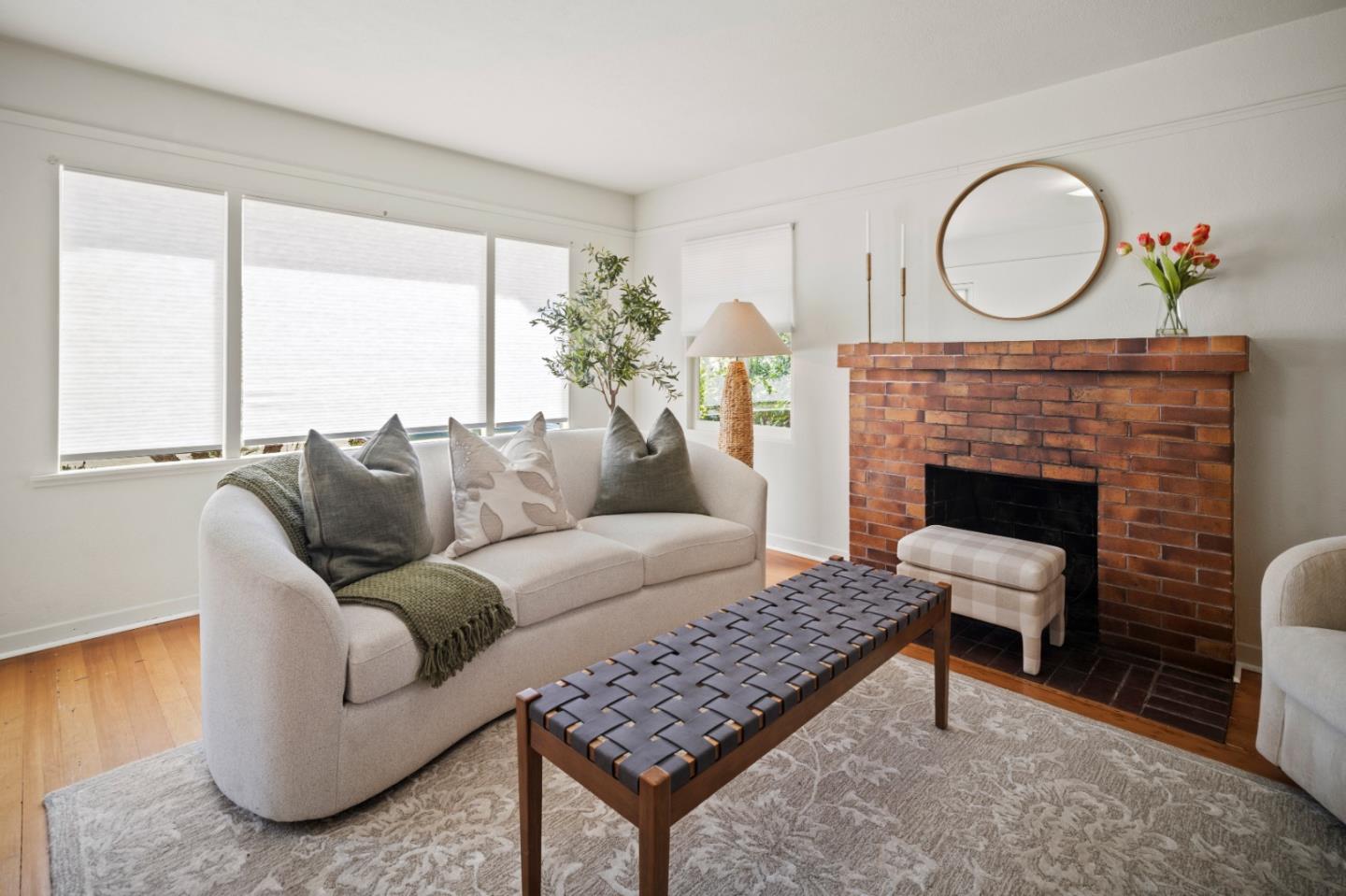 Detail Gallery Image 12 of 32 For 468 Gibson Ave, Pacific Grove,  CA 93950 - 3 Beds | 1 Baths