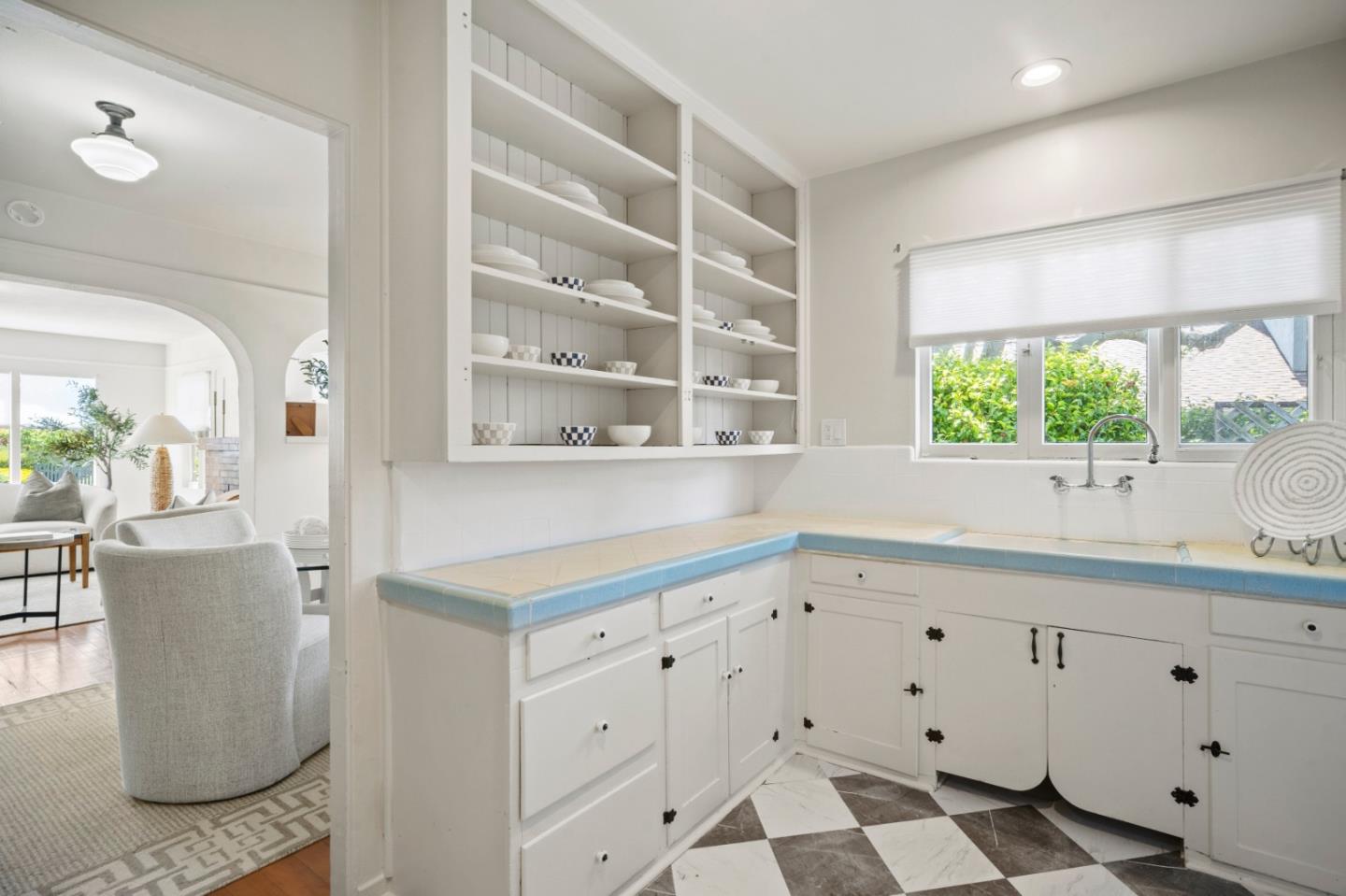 Detail Gallery Image 17 of 32 For 468 Gibson Ave, Pacific Grove,  CA 93950 - 3 Beds | 1 Baths