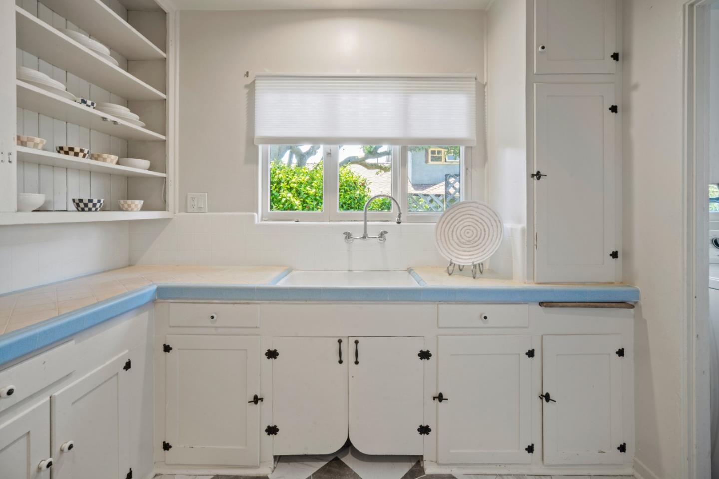 Detail Gallery Image 18 of 32 For 468 Gibson Ave, Pacific Grove,  CA 93950 - 3 Beds | 1 Baths