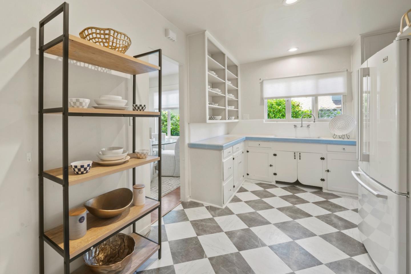 Detail Gallery Image 19 of 32 For 468 Gibson Ave, Pacific Grove,  CA 93950 - 3 Beds | 1 Baths