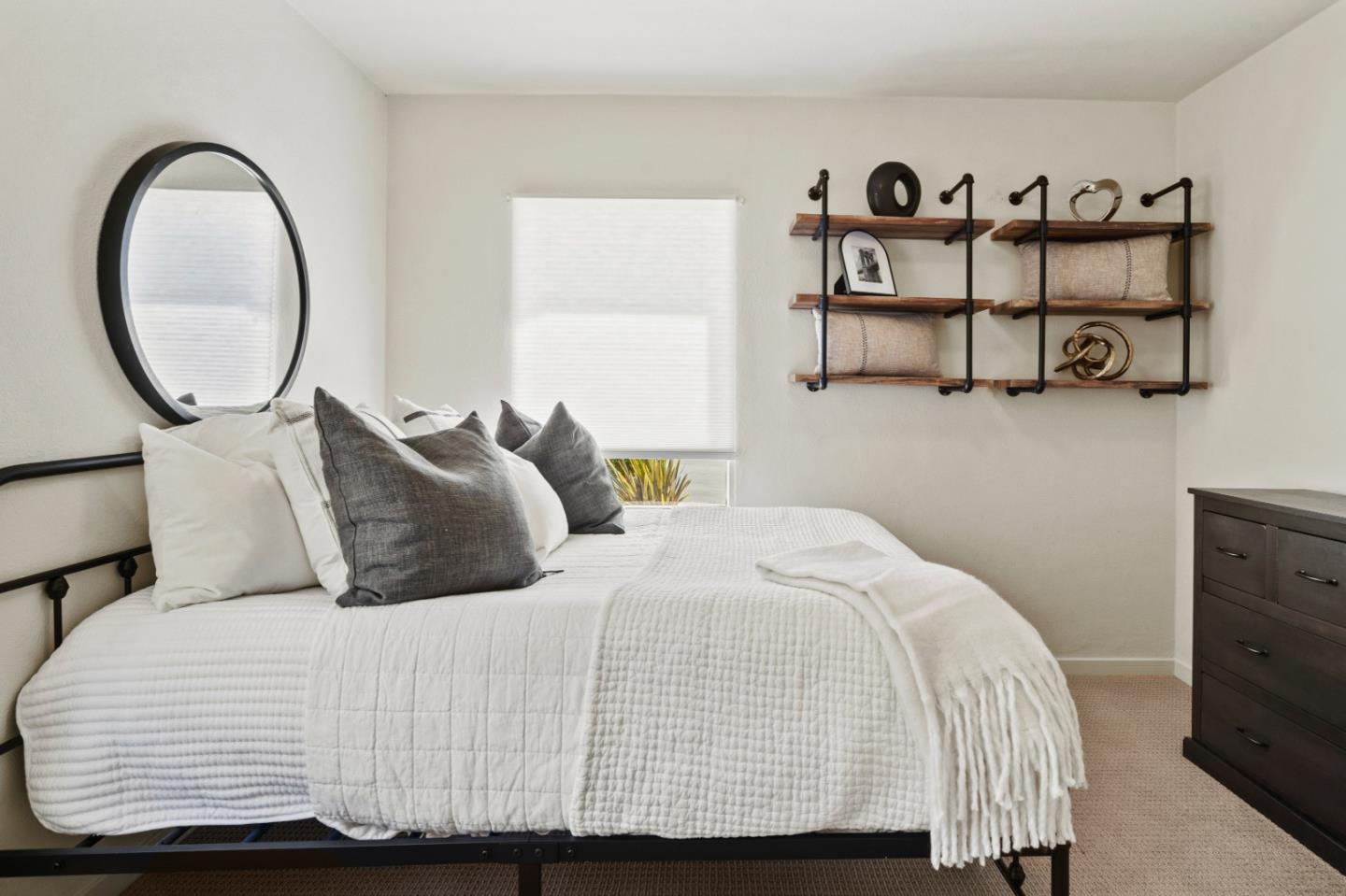 Detail Gallery Image 25 of 32 For 468 Gibson Ave, Pacific Grove,  CA 93950 - 3 Beds | 1 Baths
