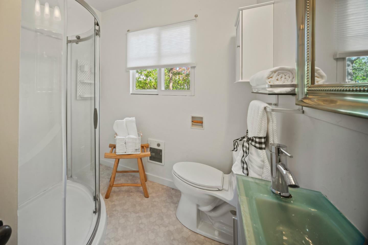 Detail Gallery Image 29 of 32 For 468 Gibson Ave, Pacific Grove,  CA 93950 - 3 Beds | 1 Baths