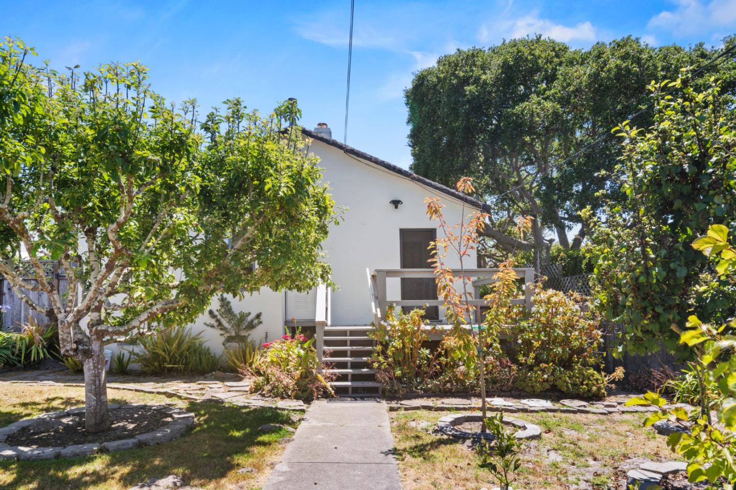 Detail Gallery Image 32 of 32 For 468 Gibson Ave, Pacific Grove,  CA 93950 - 3 Beds | 1 Baths