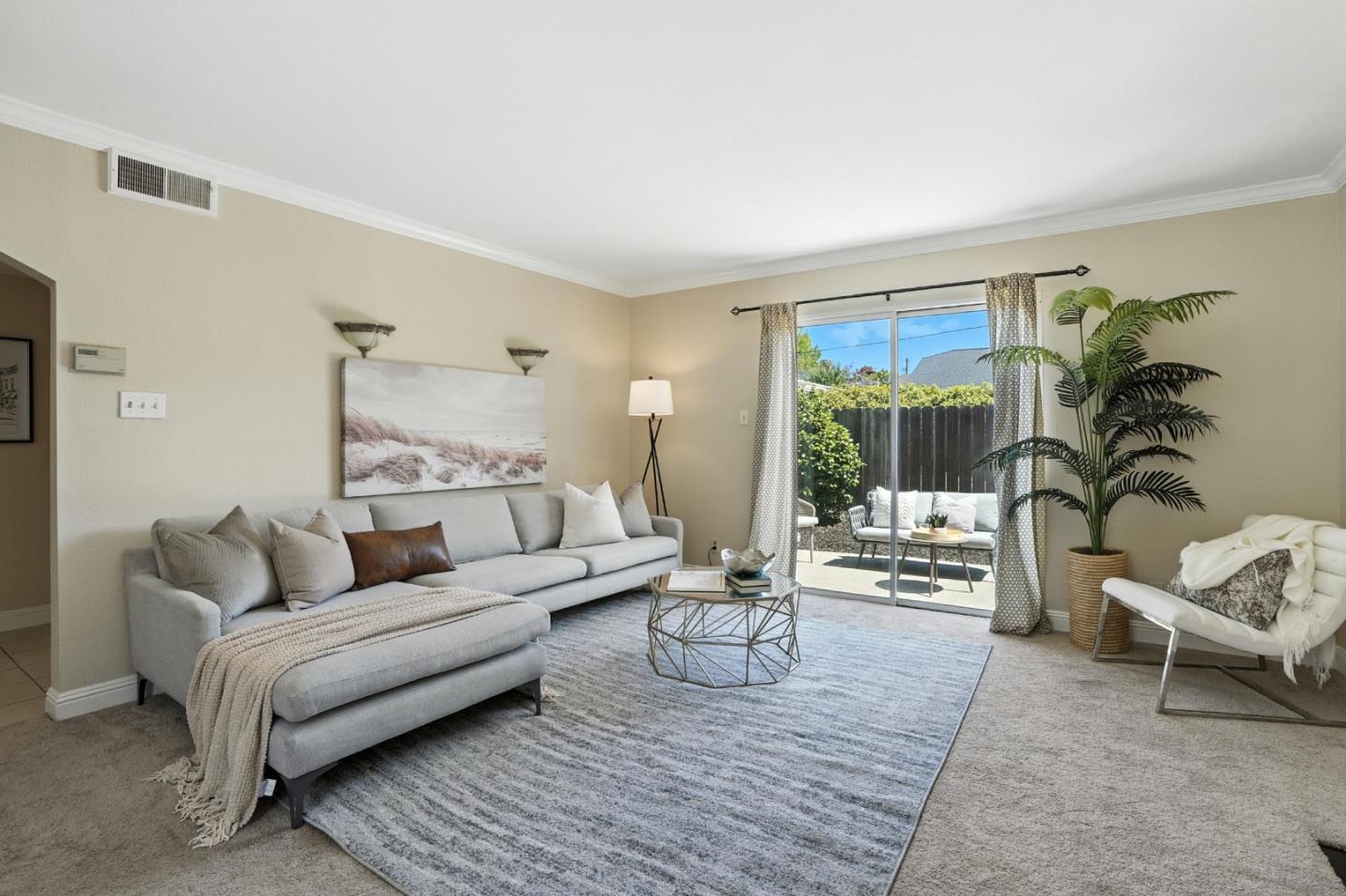 Detail Gallery Image 28 of 60 For 946 Laguna Ave, Burlingame,  CA 94010 - 6 Beds | 2/2 Baths