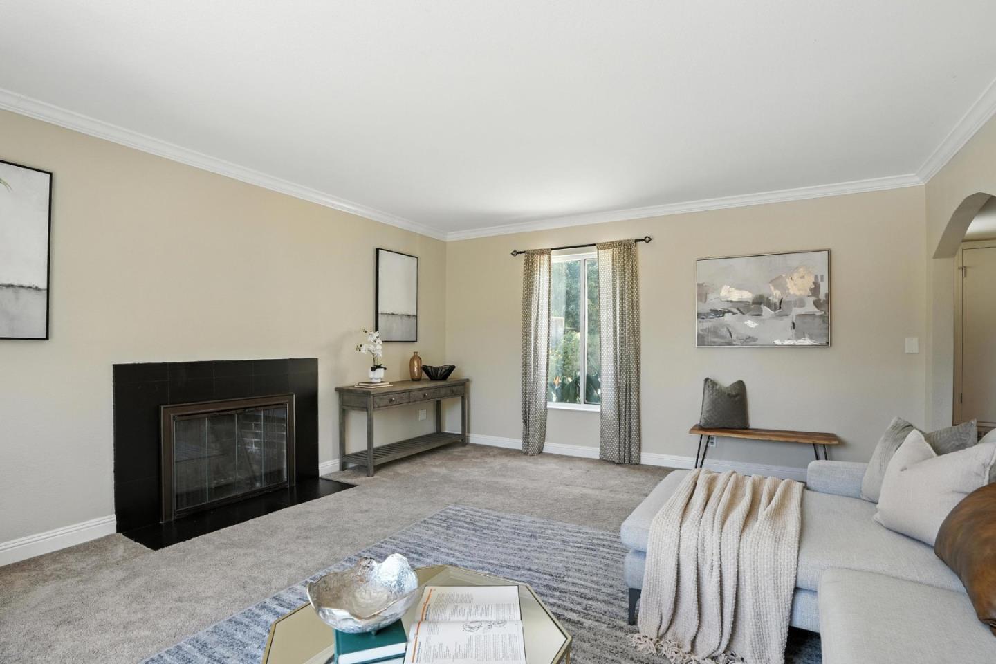 Detail Gallery Image 30 of 60 For 946 Laguna Ave, Burlingame,  CA 94010 - 6 Beds | 2/2 Baths