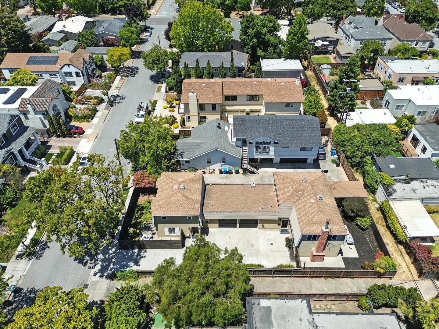 Detail Gallery Image 51 of 60 For 946 Laguna Ave, Burlingame,  CA 94010 - 6 Beds | 2/2 Baths