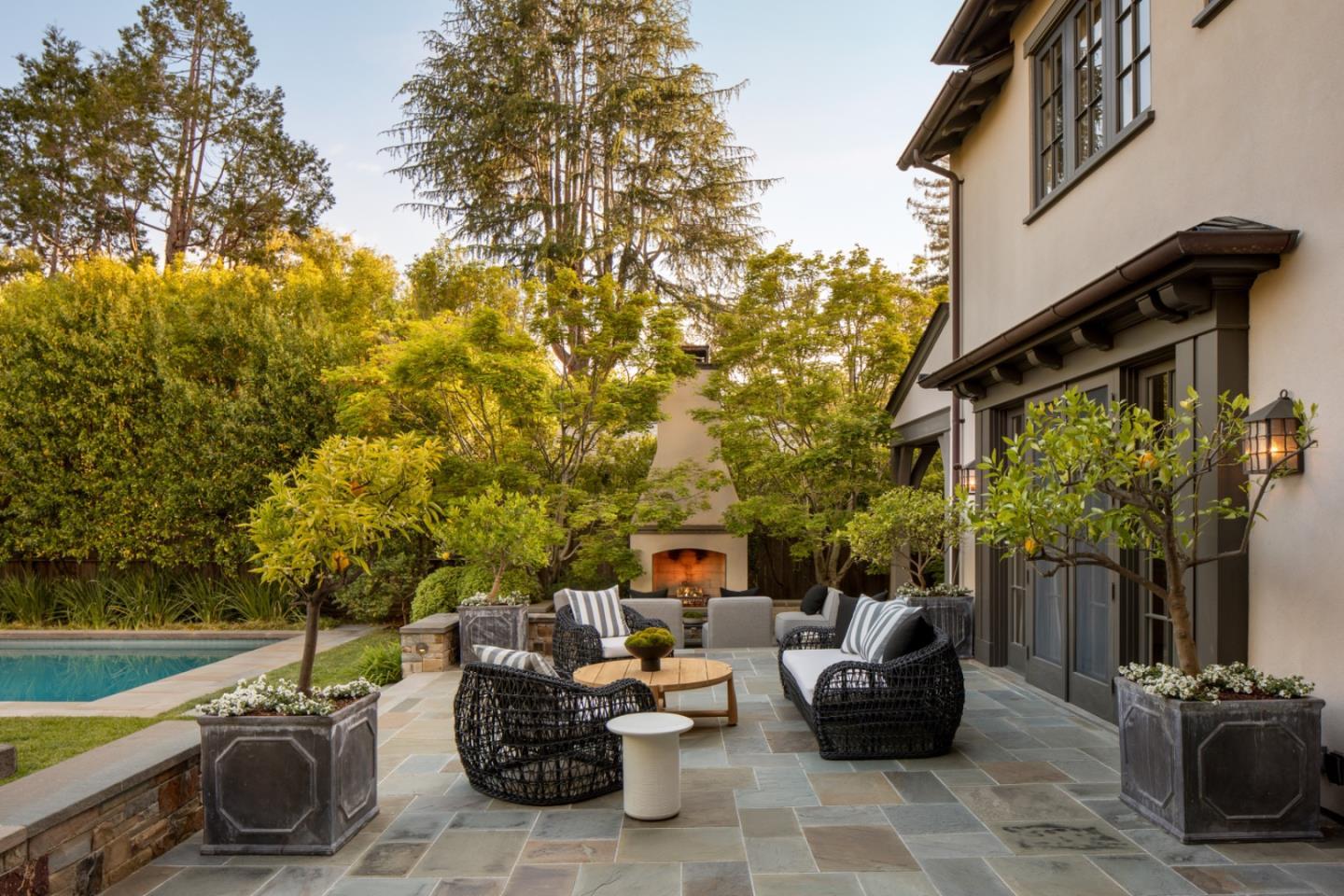 Detail Gallery Image 22 of 26 For 444 Tennyson Ave, Palo Alto,  CA 94301 - 5 Beds | 6/2 Baths