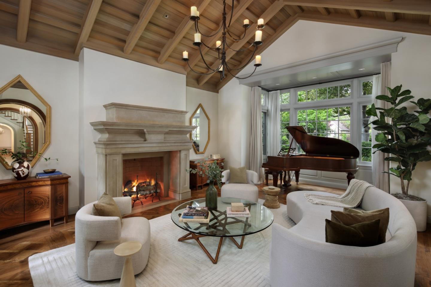 Detail Gallery Image 4 of 26 For 444 Tennyson Ave, Palo Alto,  CA 94301 - 5 Beds | 6/2 Baths