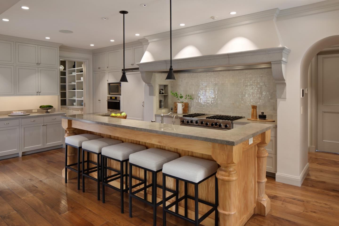 Detail Gallery Image 7 of 26 For 444 Tennyson Ave, Palo Alto,  CA 94301 - 5 Beds | 6/2 Baths