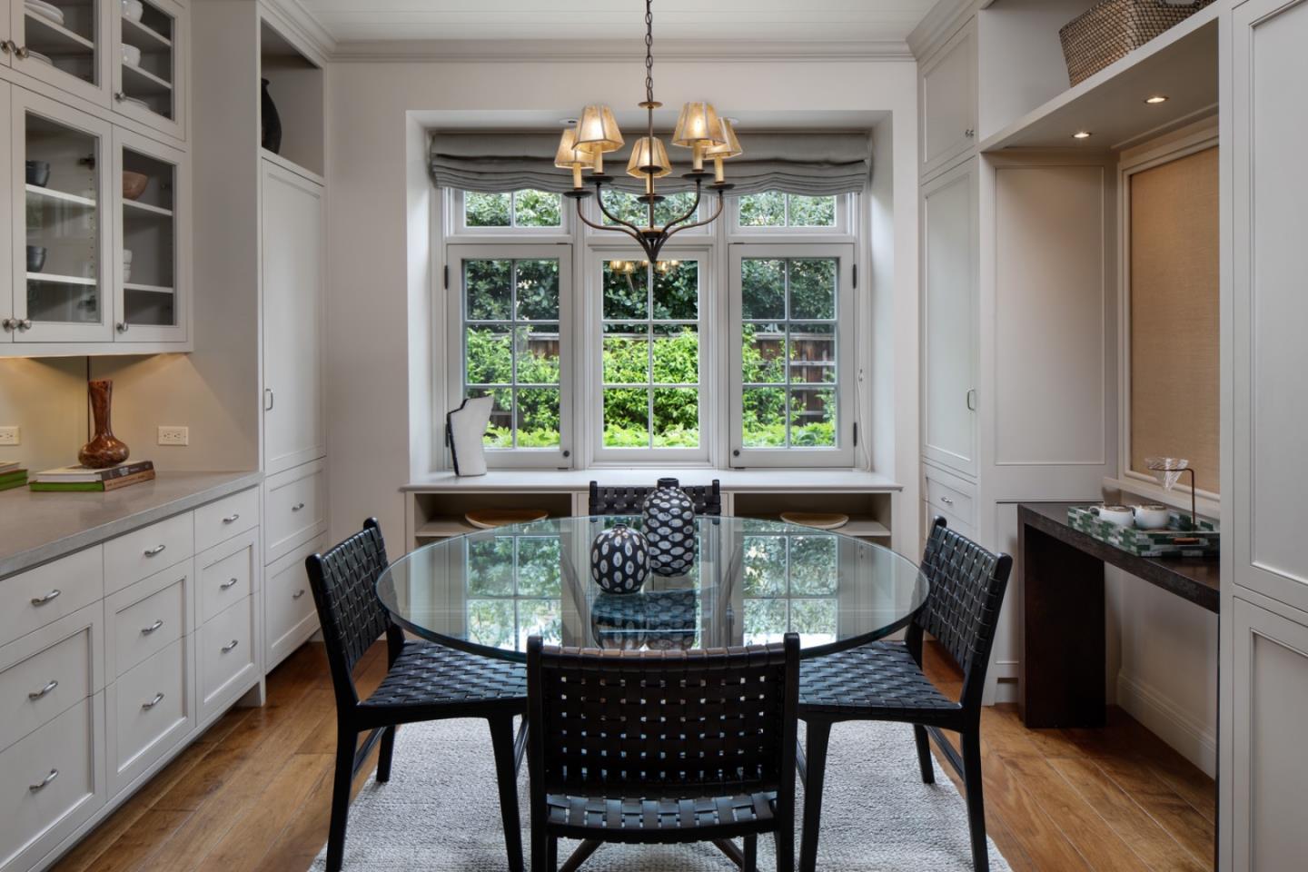 Detail Gallery Image 9 of 26 For 444 Tennyson Ave, Palo Alto,  CA 94301 - 5 Beds | 6/2 Baths